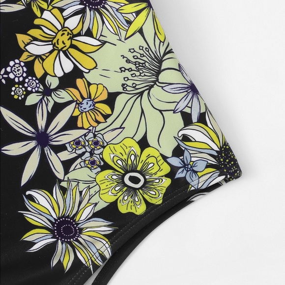 Plus Floral One Piece Swimsuit - Picture 7 of 8